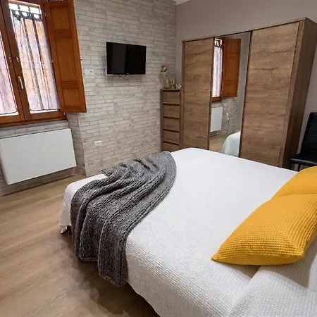 Costa Ovest 3 *